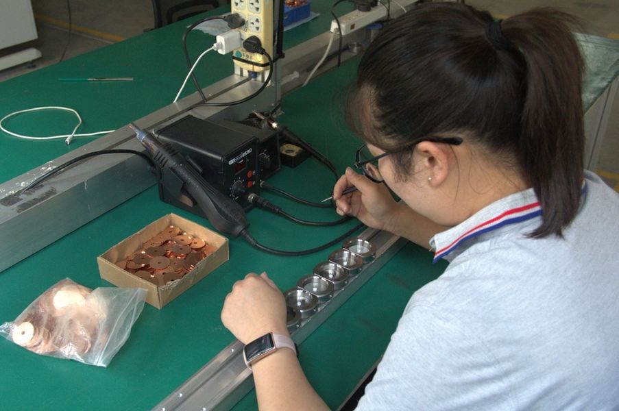 Zhengzhou Hengliang Tech Co., Ltd. خط إنتاج المصنع